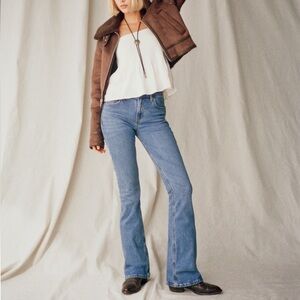 Abercrombie & Fitch Curve Love Bootcut Jean – 29 Short – Mid Rise